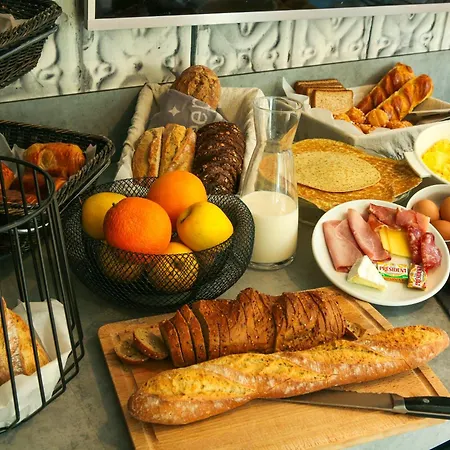 Campanile Paris - Centre 3*
