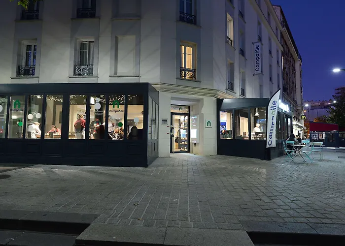 Campanile Paris - Centre קלישי